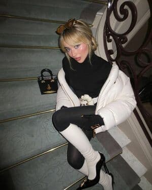 Sabrina Carpenter Nude OnlyFans Leaks 4 Video