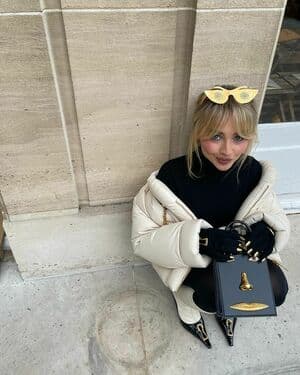 Sabrina Carpenter Nude OnlyFans Leaks 4 Video