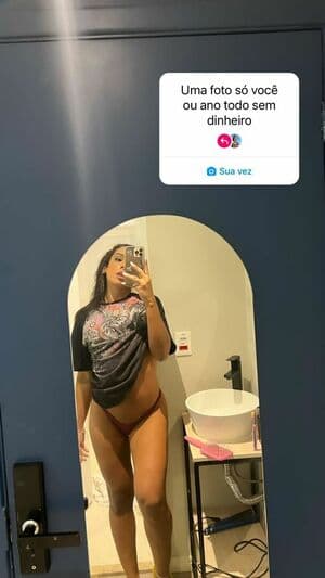 Sara Jordan Nude  Leaks 3 Photos