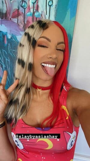 Sasha Banks Nude OnlyFans Leaks 2 Photos
