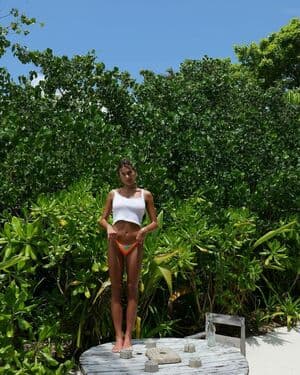 Sasha Meneghel Nude  Leaks 7 Photos