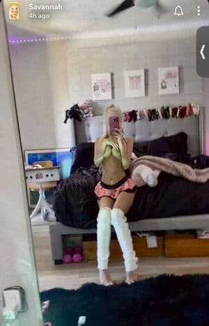 Savannah Faith Nude  Leaks 5 Photos