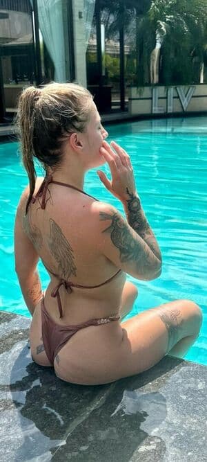 Click to view full size Silvia and Eveline Dellai Nude Leaks 39 Photos