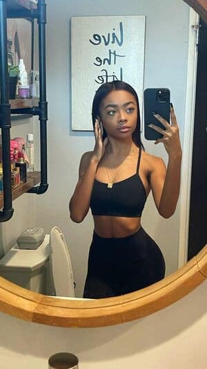 Skai Jackson Nude  Leaks 8 Photos