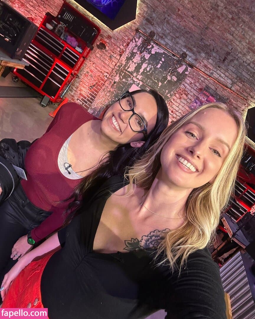 Sonja Reid Nude  Leaks 4 Photos