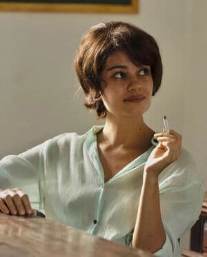 Sophie Charlotte Nude  Leaks 10 Photos