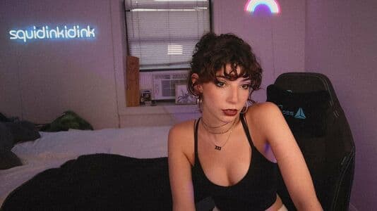 Squidinkidink Nude  Leaks 3 Photos