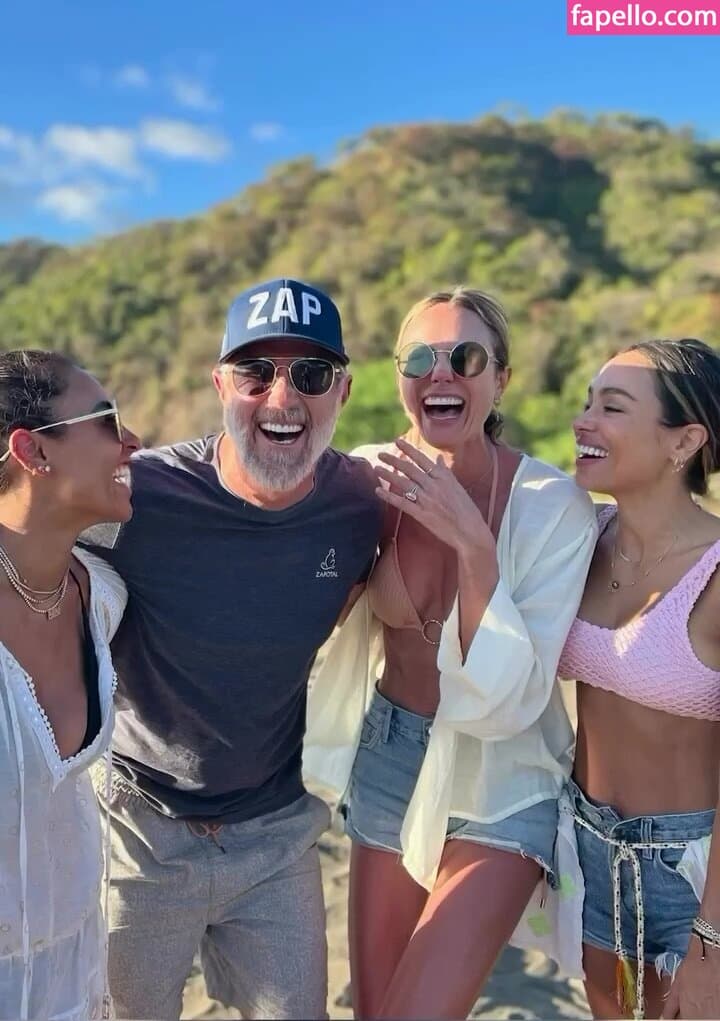 Stacy Keibler Nude  Leaks 16 Photos