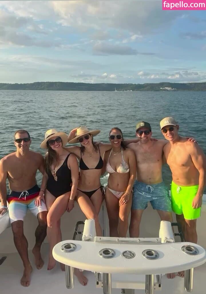 Stacy Keibler Nude  Leaks 16 Photos