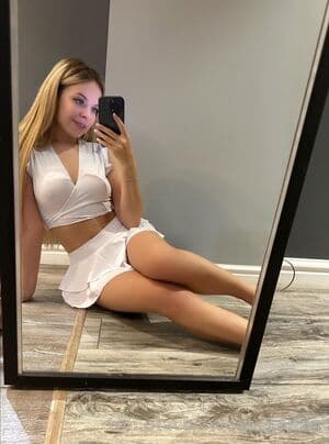 Click to view full size Sweet Lana Nude Leaks 6 Photos