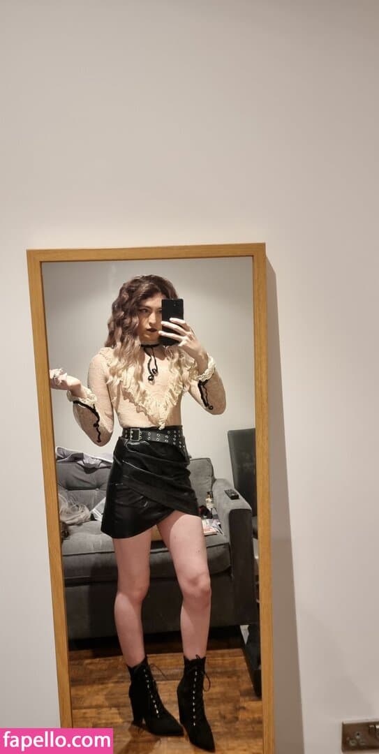 Tara Reid Nude OnlyFans Leaks 19 Photos