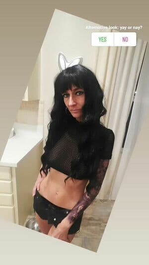 Vanessa Vonn Nude  Leaks 2 Photos