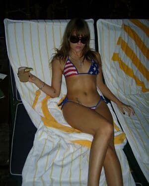 Victoria De Angelis Nude  Leaks 42 Photos