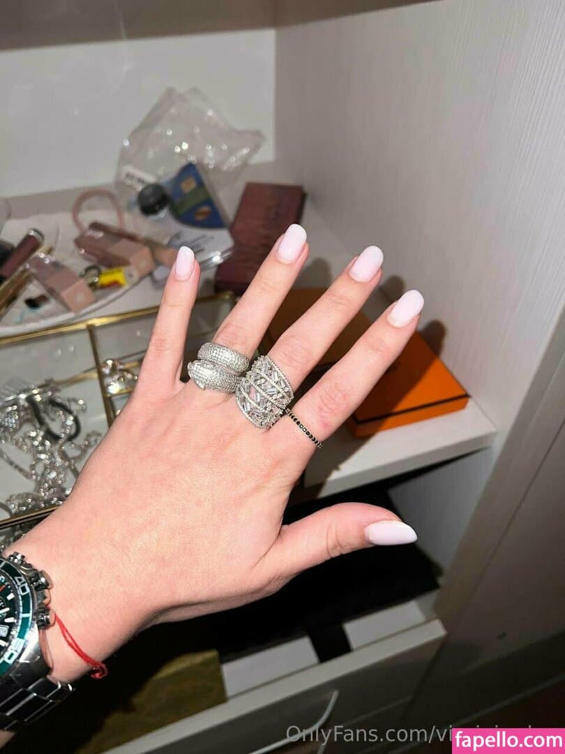 Click to view full size virginia-dee Nude Leaks 77 Photos