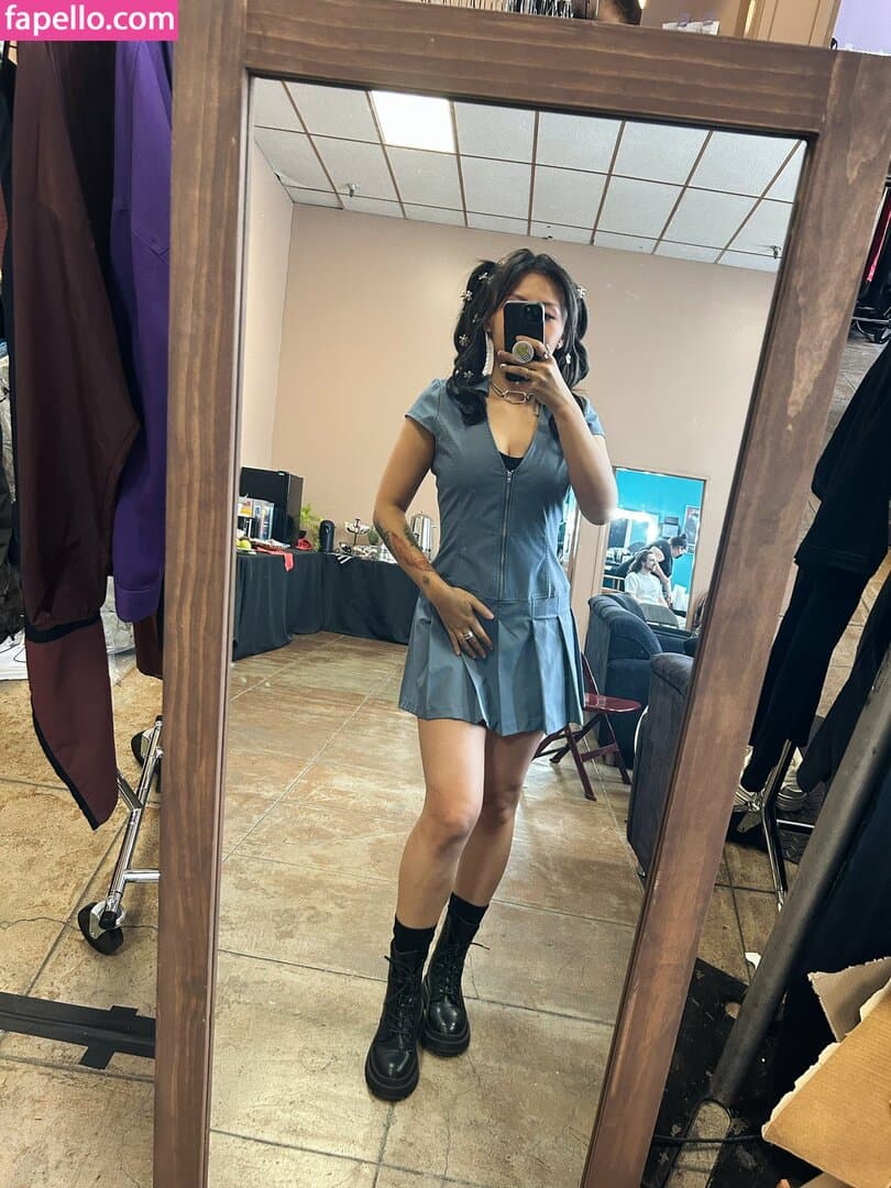 Yinsu Collins Nude  Leaks 6 Photos