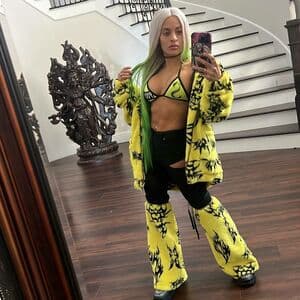 Zelina Vega Nude  Leaks 3 Photos