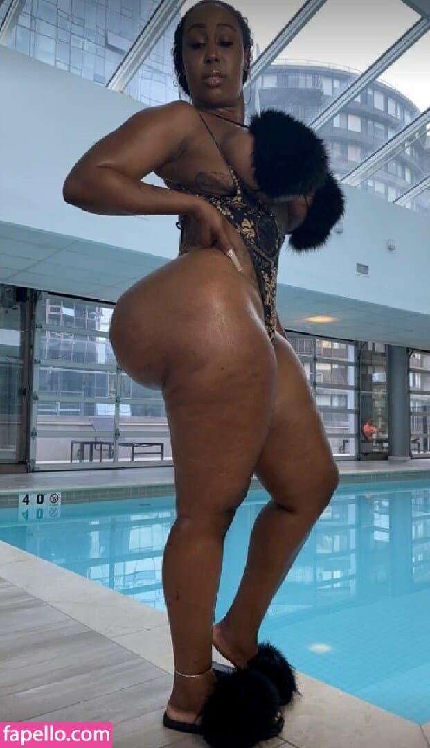 ZmeenaOrr Nude  Leaks 10 Photos