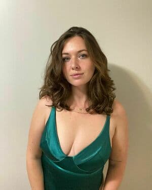 Zoe Bishop Nude  Leaks 3 Photos