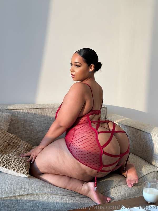 thick xxx_missassi SFW