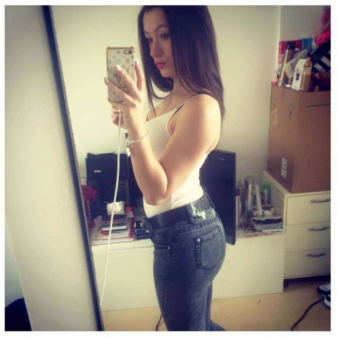 His french gf Megane has such a fuckable cumface