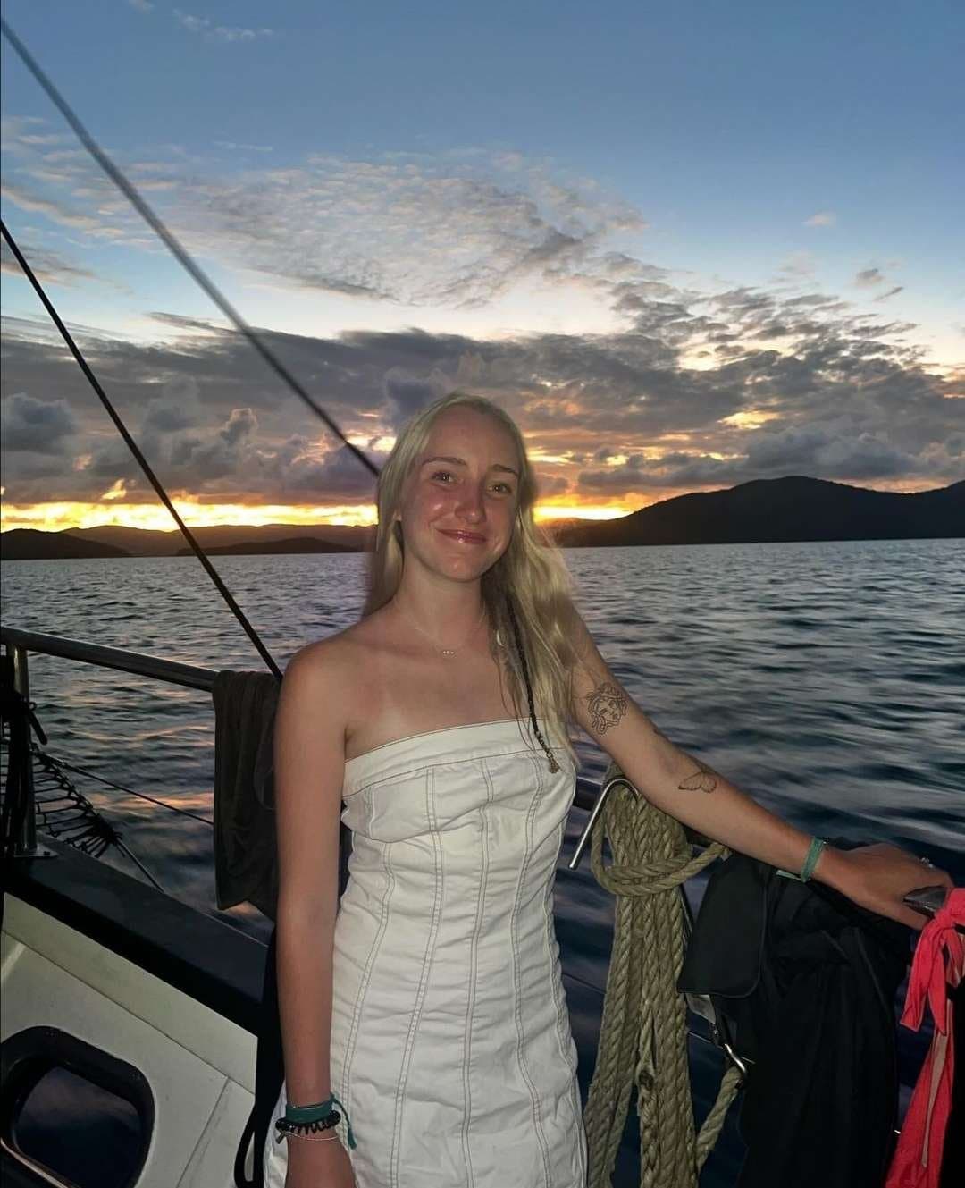 White 18 blonde love exhib