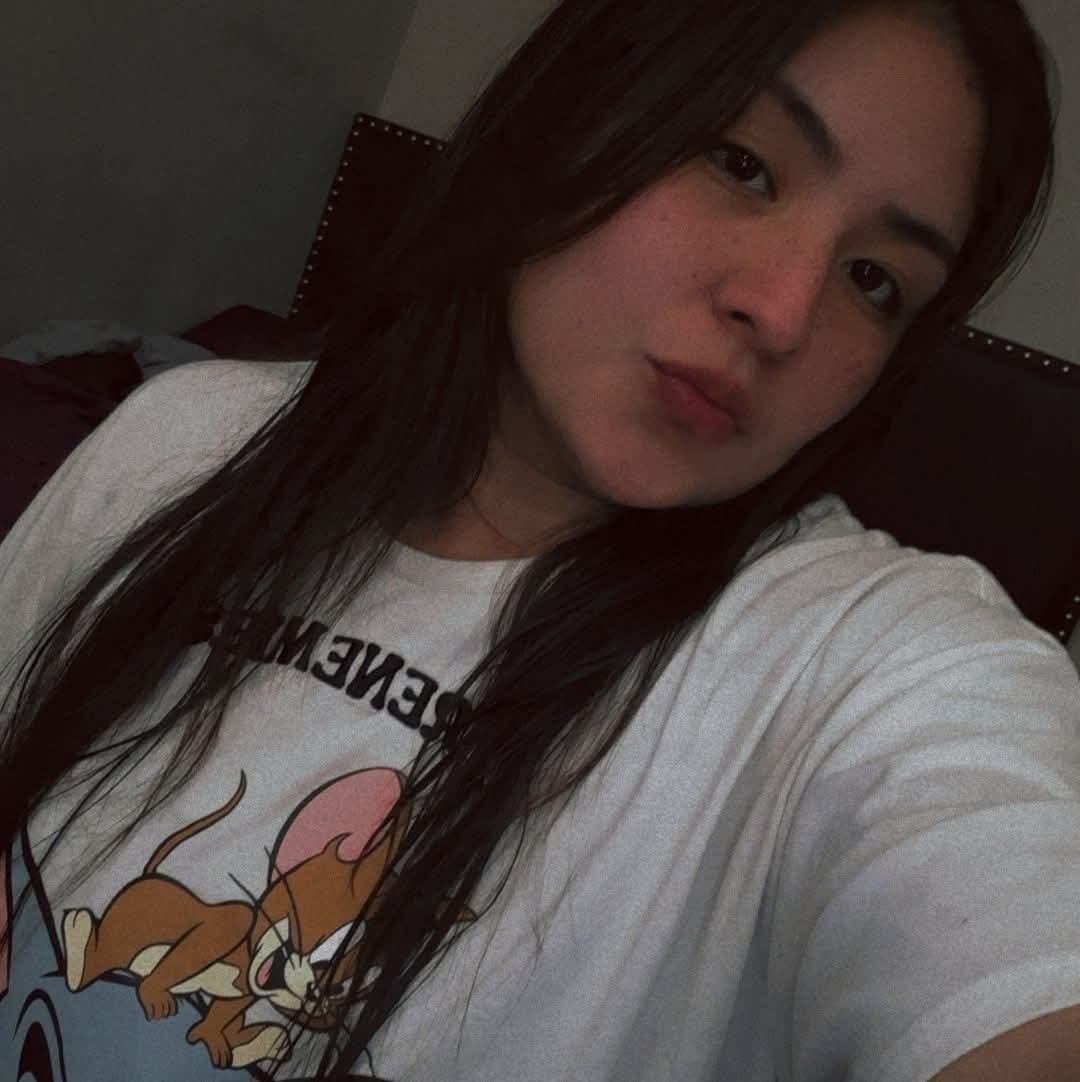 My friend Beatriz love that fat pussy ate she said I make her feel so good she love my big dick too