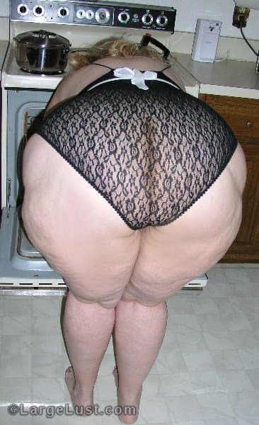 SEXY BBW GODDESS CATALINA CUMALOT