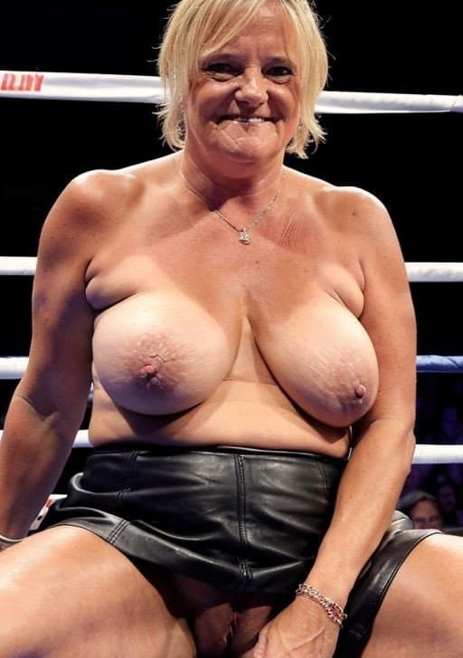 Click to view full size Mrs. Joanne Tanner a Real Public Schoolteacher Flashing at a Boxing Match