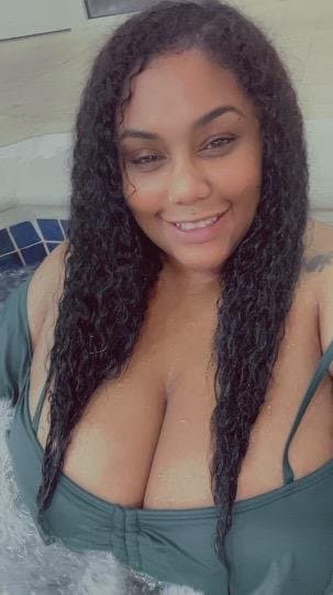 SSBBW NERDY? BUSTY? EBONY?.