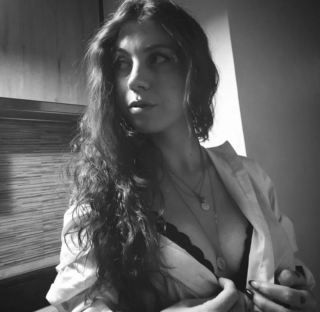 My sister and her creamy dirty panties. She just need some tribs and milk ??