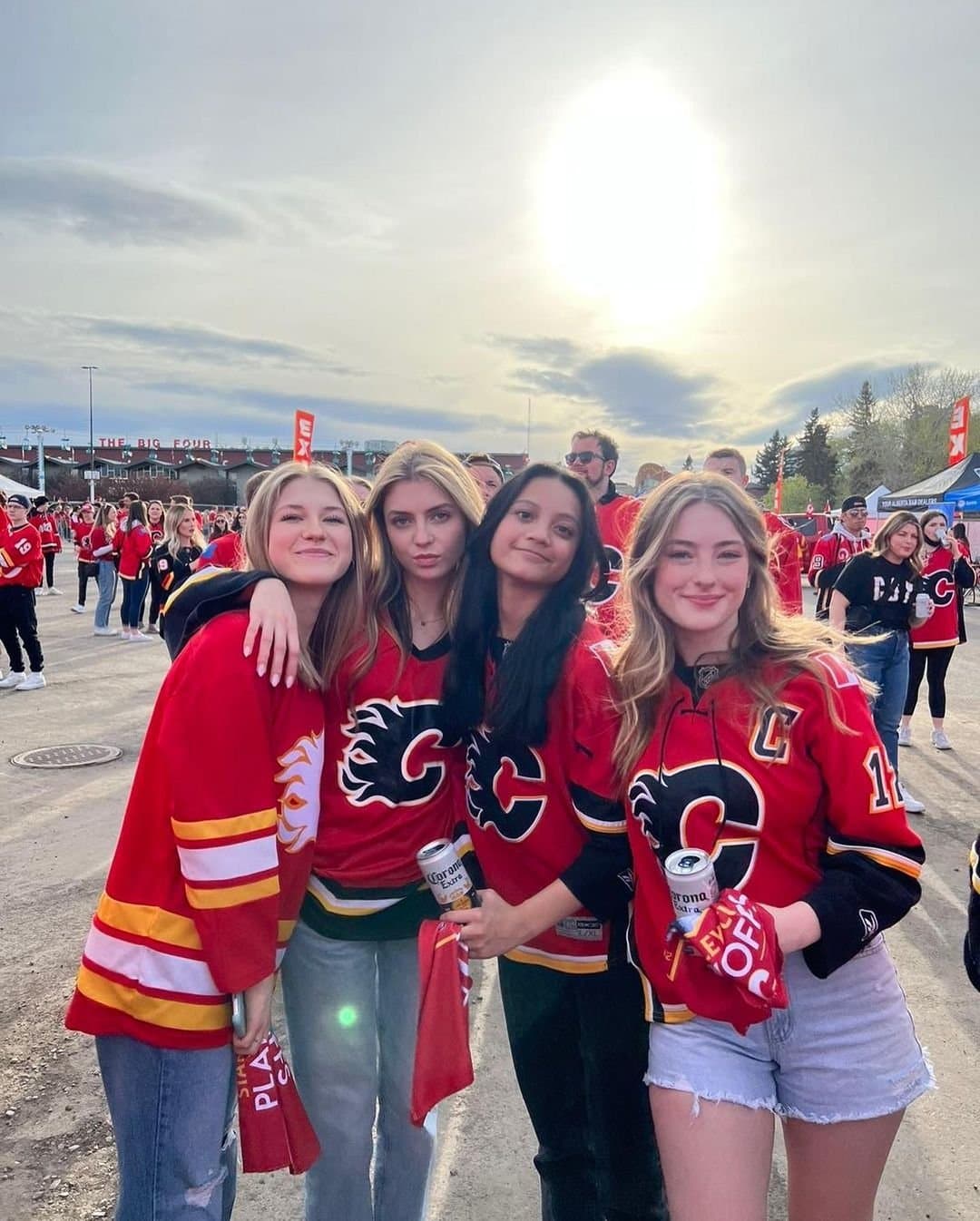 Click to view full size Busty and Sexy Canadian College Teen Slut Briana Zander (@briana.j.z)