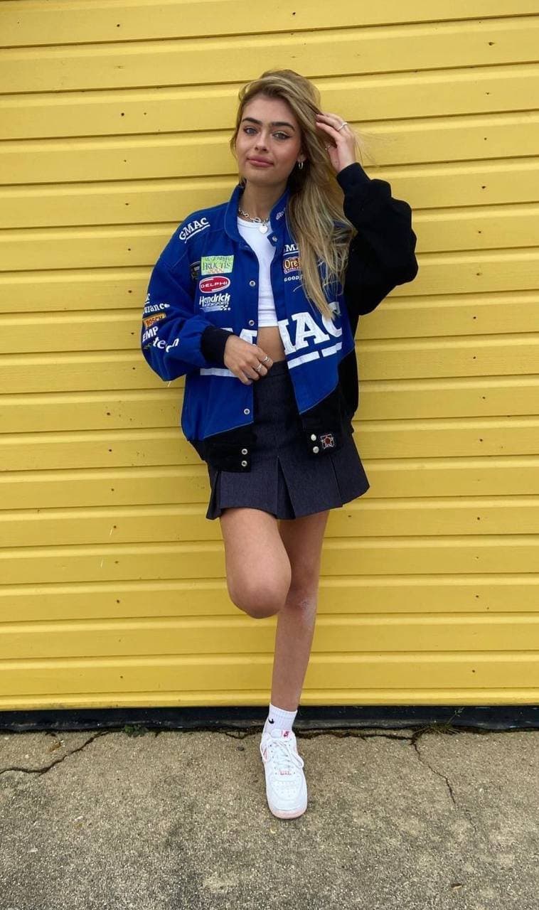 Beautiful Model Harley Elise Chapman