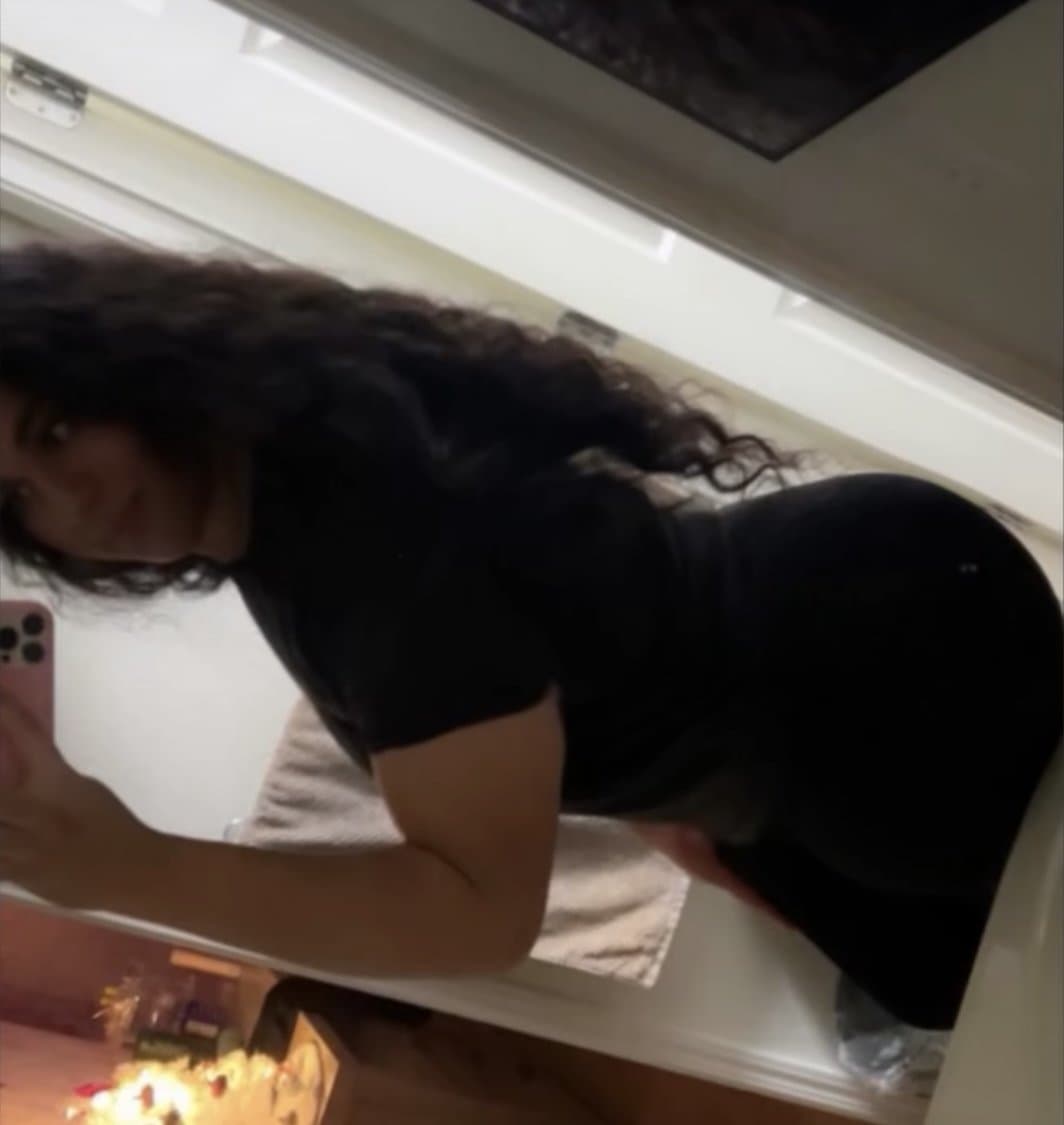 Sexy NRI Indian teen with ugly face but biggest ass ever ??