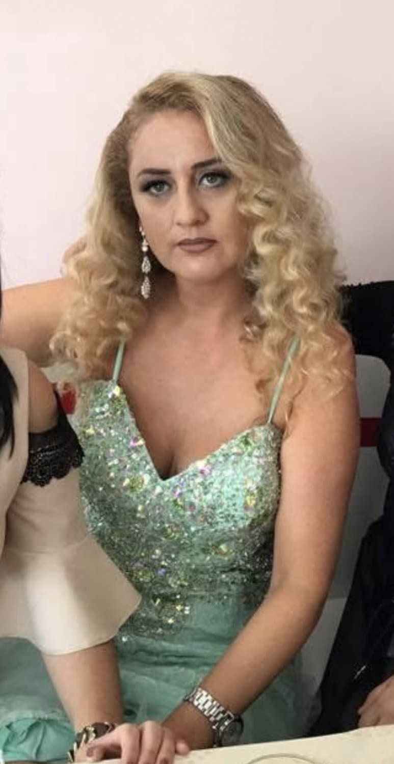 Click to view full size milfmom