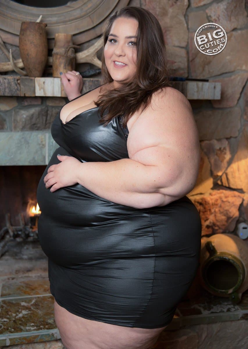 Click to view full size FAT JUICY GF MARY BOBERRY FAUX LEATHER MINI DRES XXXL