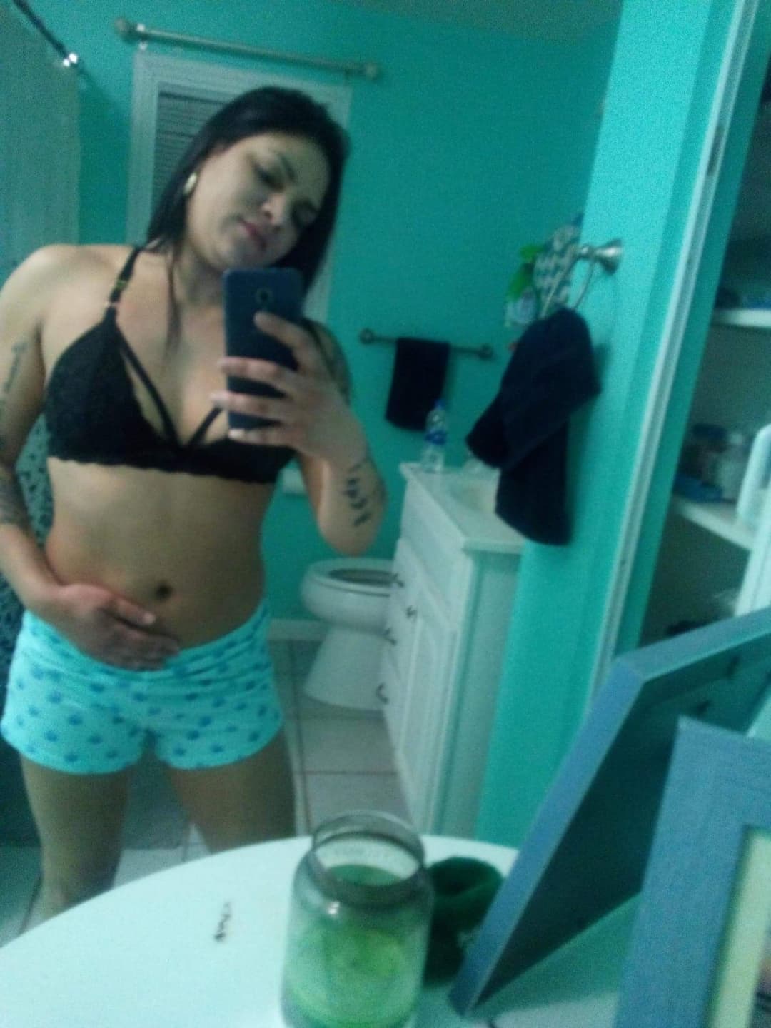 Webslut shaina from Holyoke leaked by ex (hmu on Kik if u want your gf or ex posted)