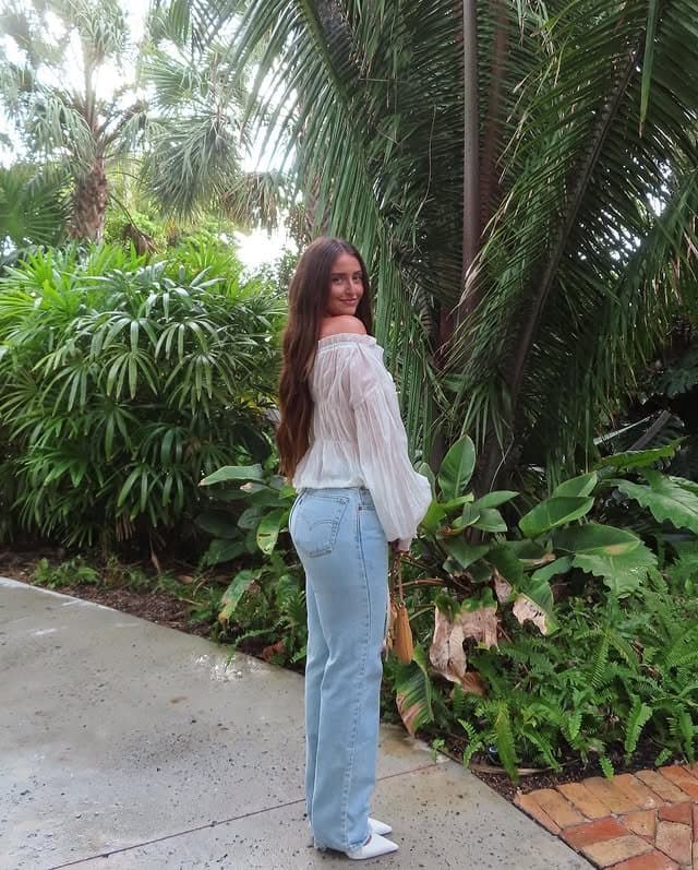 Sexy thicc webslut Callie