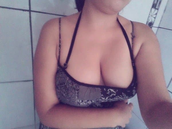 Beautiful Pakistani wife 9403