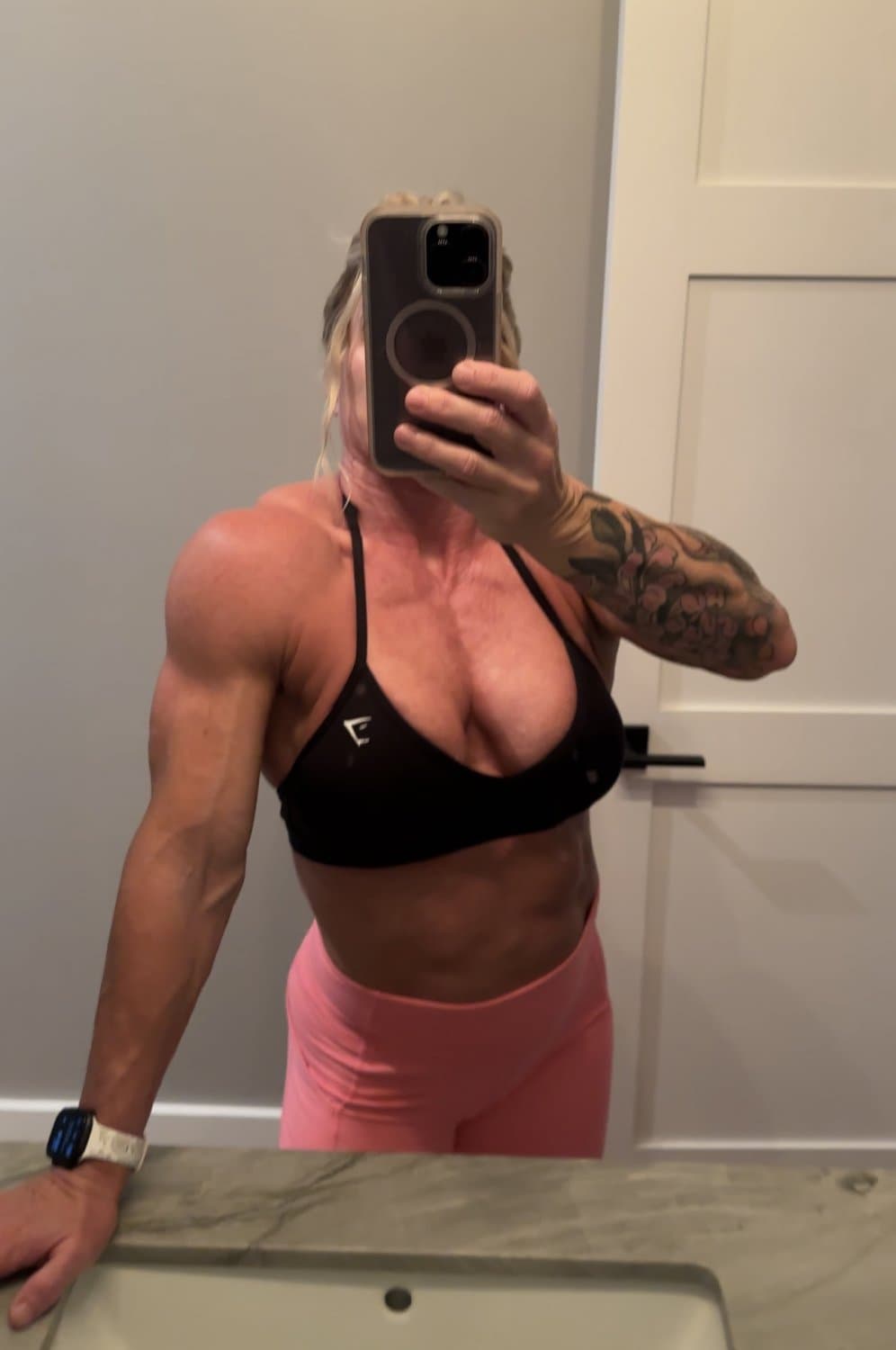 Click to view full size Every muscle every curve looks better without limits