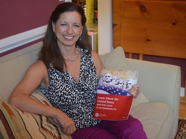 Perfect body GILF loves nude beaches