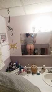 Hot blonde milf Katie totally naked!