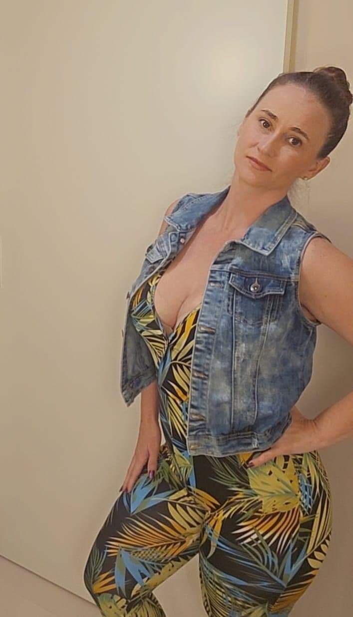 Orlando milf Julie Vaughn