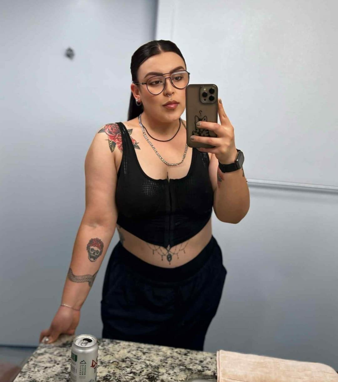 hot alt latina smoker A