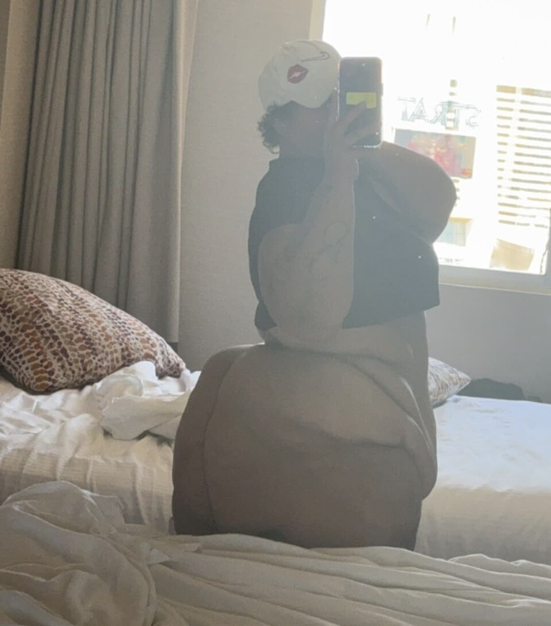 Deep ass crack goon Bbw