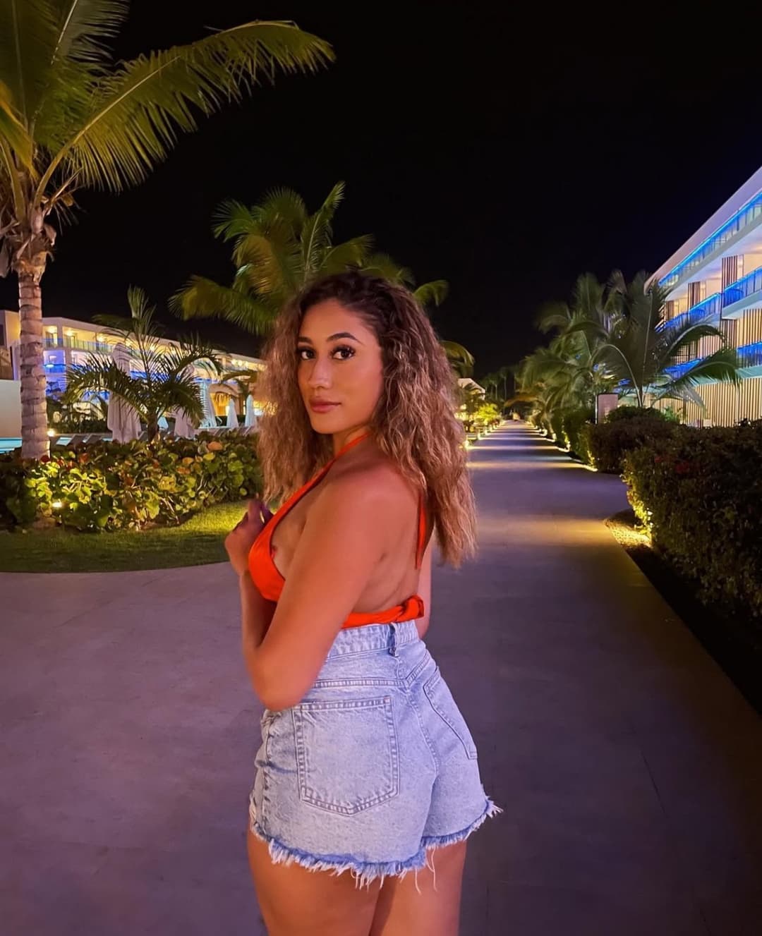 Dumb Slut: Leana Agudelo