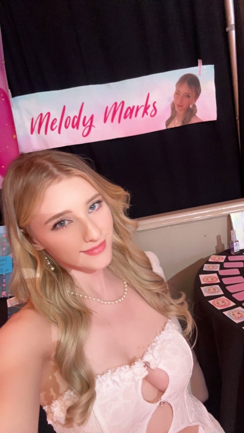 M3l0dŷ M4rKz de longe a minha atriz pornô favorita, amo ela [??]