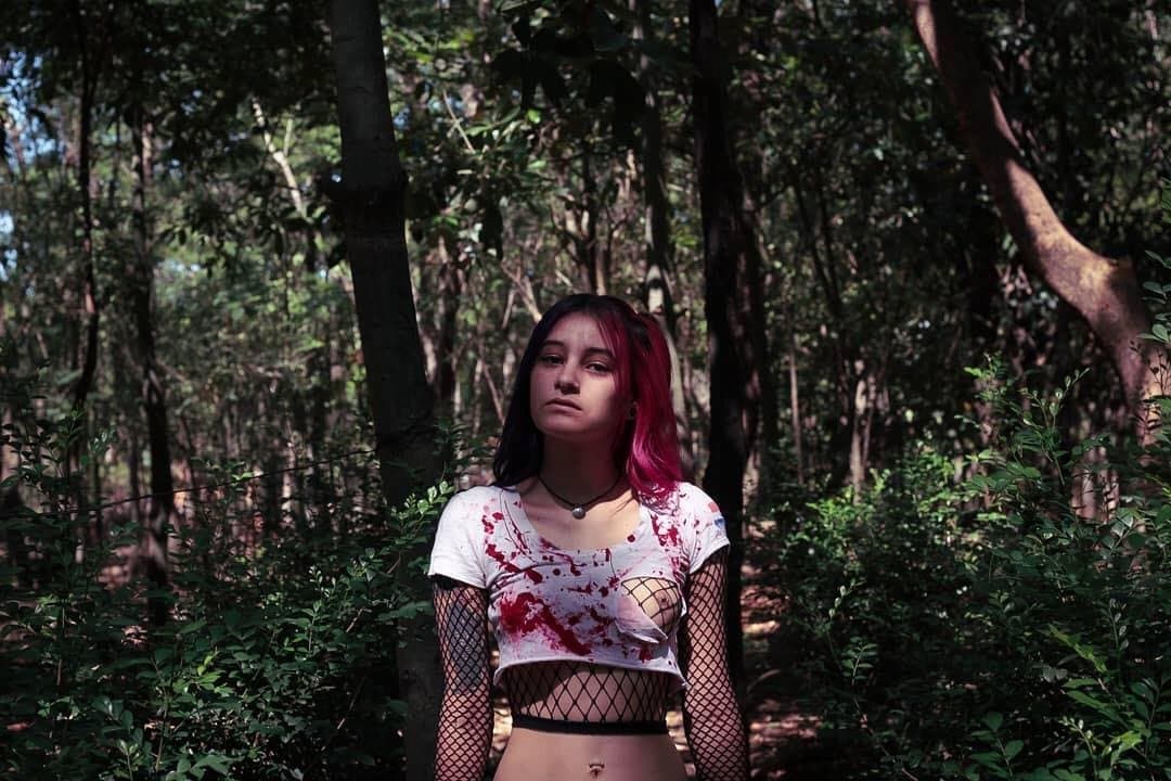 Click to view full size d4rry petite tattoed girl OF