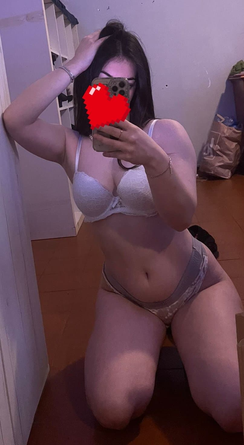 My trashyslut fianceshe wants to be famous pls save and repost MAKE HER A FAMOUS WEBSLUTTTTT