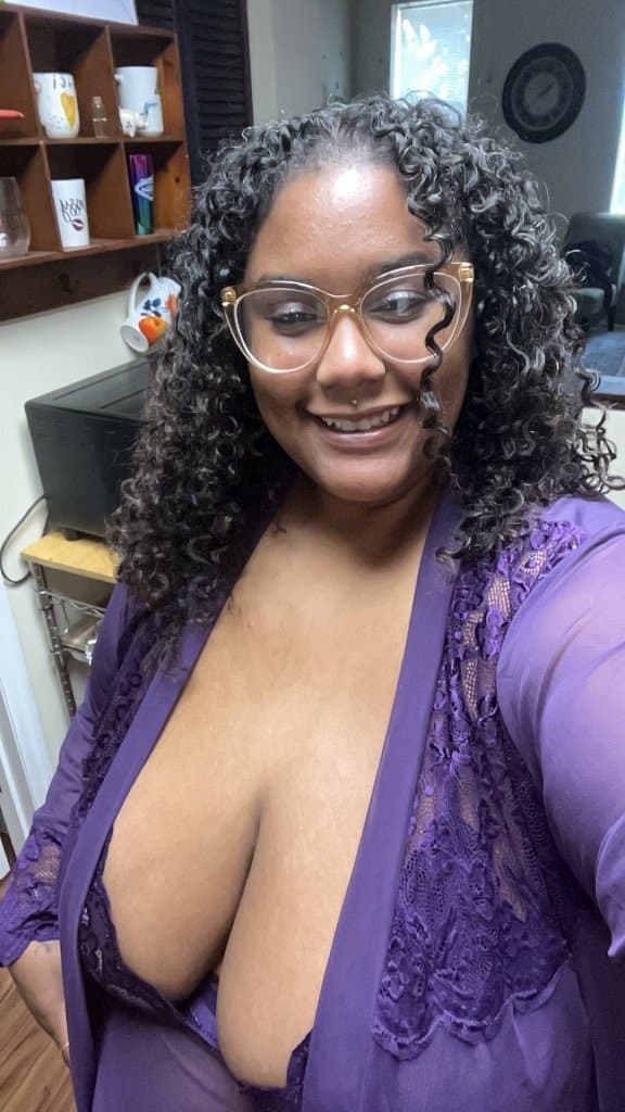 SSBBW NERDY? BUSTY? EBONY?.