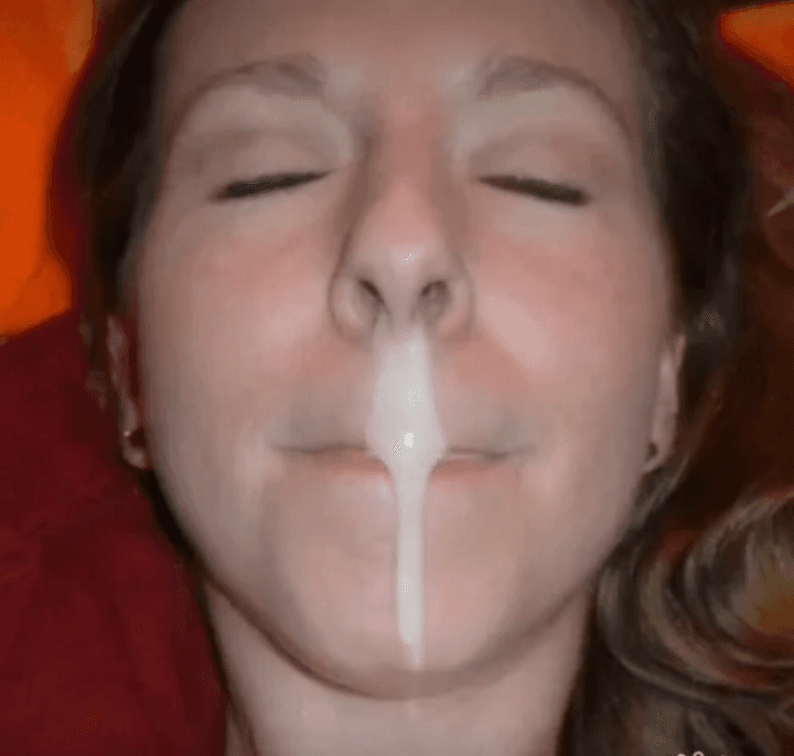 Ohio Cumslut loves hot jizz on he slut face